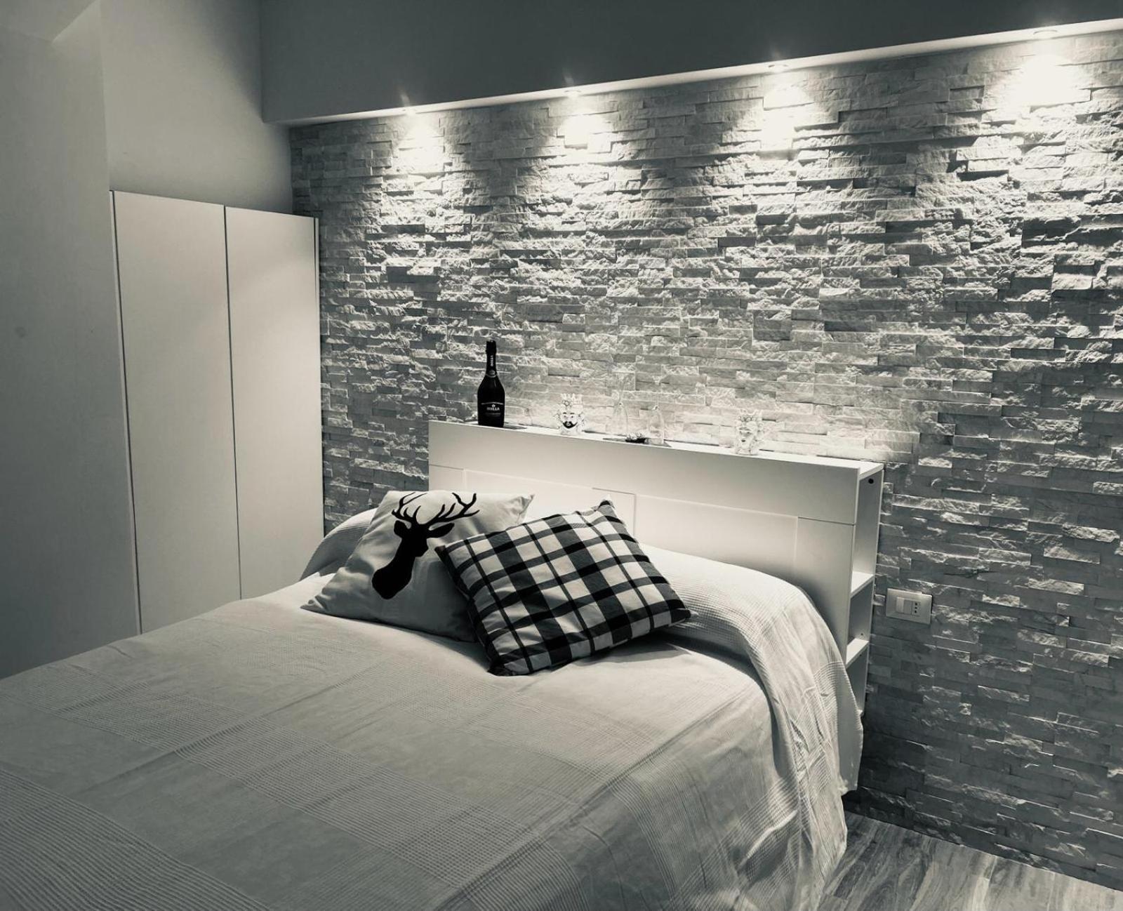 La Casa Nel Cortile Appartement Catánia Buitenkant foto